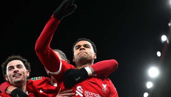 Liverpool Bangkit dan Taklukkan Fulham 2-1 di semifinal leg Pertama Carabao Cup