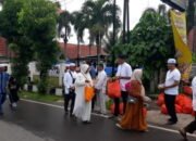 Bank Kalsel KCP Syariah Bagikan 6.000 Makanan Ringan Untuk Jamaah Haul