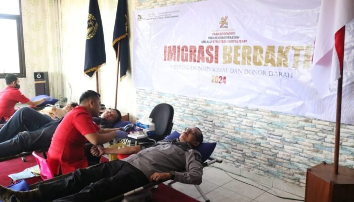 Meriahkan HBI ke-74, Jajaran Imigrasi Kalsel Gandeng PMI Gelar Donor Darah
