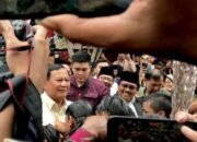 Diisukan Sakit, Prabowo Subianto Sebut Hoak dan Jawab dengan Berpose Silat