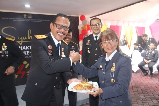 Syukuran Puncak Hari Bhakti Imigrasi ke-74 : Mempererat Kekompakan Jajaran Imigrasi Kalsel 1 IMG 20240127 WA0067 e1706357532655