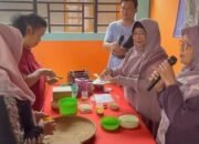 Tak Hanya Serap Aspirasi, Reses Hj Rachmah Norlias Juga Berbagi Keterampilan bagi Ibu Rumah Tangga 22 Tak Hanya Serap Aspirasi, Reses Hj Rachmah Norlias Juga Berbagi Keterampilan bagi Ibu Rumah Tangga