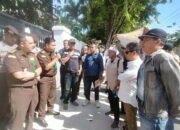 Massa, Ngeluruk di Kejati Tanyakan Kasus Jalan dan Dugaan Korupsi di Dinkes Banjar 29 Massa, Ngeluruk di Kejati Tanyakan Kasus Jalan dan Dugaan Korupsi di Dinkes Banjar