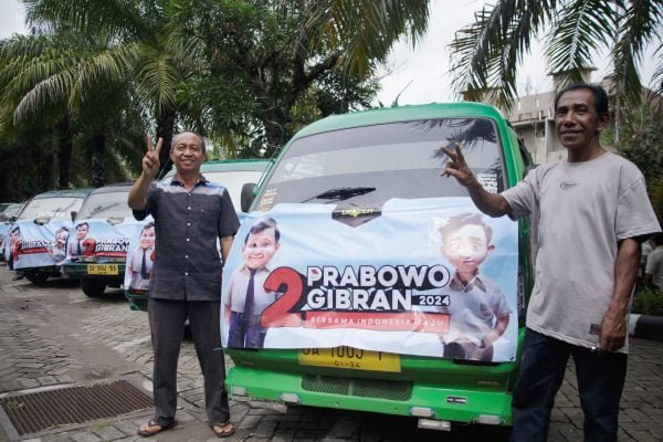 Meriah, Kedatangan Capres Nomor Urut 2 Disambut Ratusan Angkot Relawan Dozer Prabowo-Gibran 1 WhatsApp Image 2024 01 20 at 12.14.53 e1705727974266