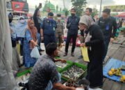 DKPP Sidak Pedagang Anakan Ikan di Pasar Kertak Hanyar 22 DKPP Sidak Pedagang Anakan Ikan di Pasar Kertak Hanyar