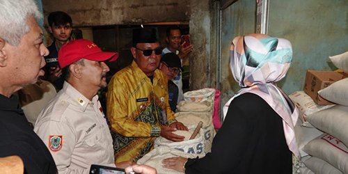 1 35 klm Kontrak Pemprov 26 Paman Birin jaga ketersediaan bahan bahan pokok jelang ramadhan