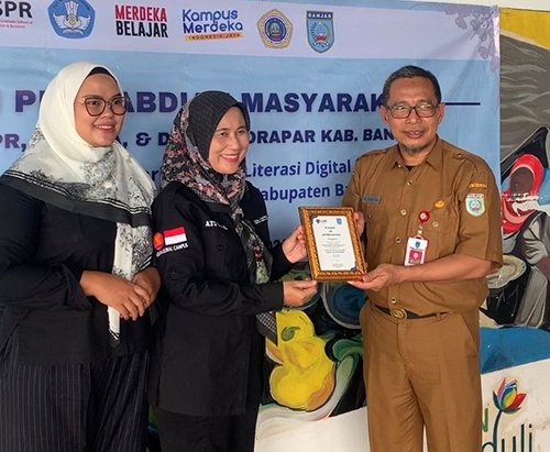 Kembangkan Wisata Lok Baintan Lewat Pelatihan Literasi Medsos-Pariwisata 1 Hal 16 2 Klm Martapura Pelatihan literasi