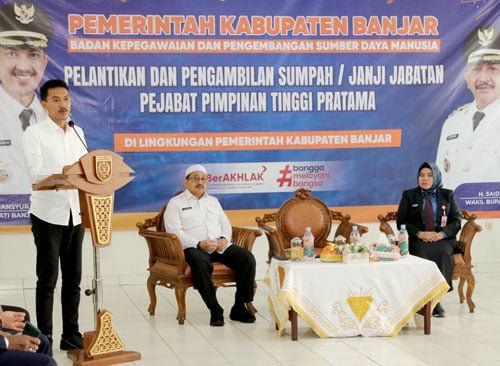 Isi Kekosongan, Bupati Lantik Dua Pejabat Tinggi Pratama 1 Hal 16 4 KLm Martapura Lantik pejabat