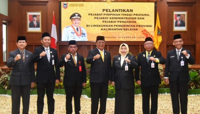Enam Pejabat Esselon Dua Bergeser dan 124 Orang di Pemprov Kalsel Dilantik