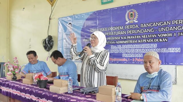 Kenalkan Aplikasi IKD, Rachmah Norlias Himbau Warga Banjarmasin Update Data Kependudukan