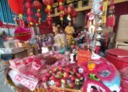 Pernak-Pernik Imlek Bertema Naga Kayu Laris Manis