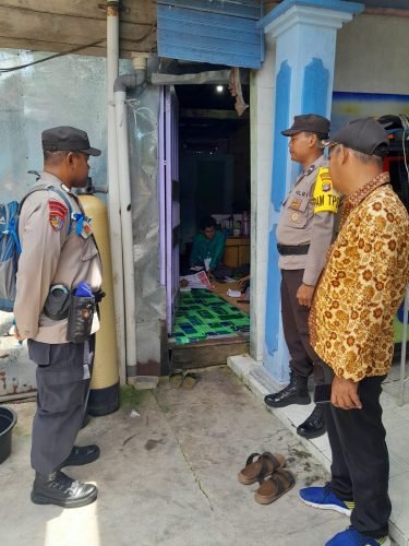 KPPS TPS 06 Sei Jingah Datangi Lansia dan Dipabel Berhalangan Hadir 1 IMG 20240215 WA0006 e1707931188836