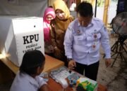 Sekda HSU H Adi Lesmana Mencoblos di Kota Raja 9 Sekda HSU H Adi Lesmana Mencoblos di Kota Raja