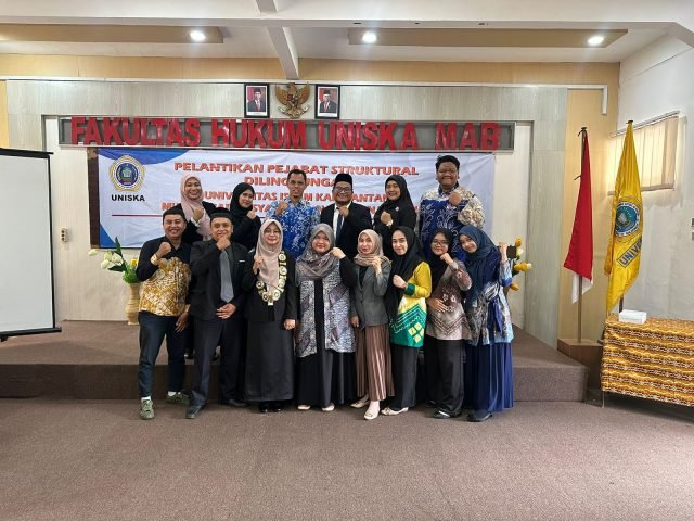 Dekan Baru Siap Lajutkan Progam dan Tingkatkan Fakultas Farmasi Uniska 1 IMG 20240221 WA0004 e1708481417915