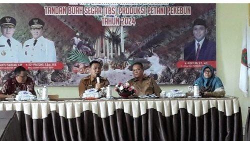 Harga TBS Sawit di Kalteng pada Februari Fluktuatif 1 IMG 20240221 WA0026 e1708517205937