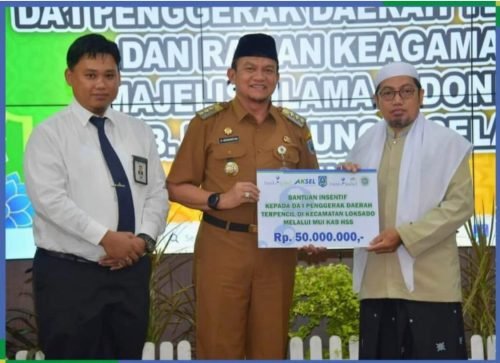 UPZ Bank Kalsel Bagi Bantuan DAI, Penggerak Daerah Terpencil di HSS 1 IMG 20240225 WA0008 e1708840282555