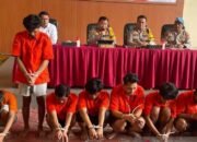 Tahanan Kabur, Kapolsek Dicopot dari Jabatannya 11 Tahanan Kabur, Kapolsek Dicopot dari Jabatannya