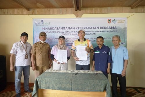 Bank Kalsel Perkuat Kemitraan dengan Geopark Meratus dan Dukung Pengrajin Sasirangan di Desa Belangian 1 IMG 3891 scaled e1707475297171