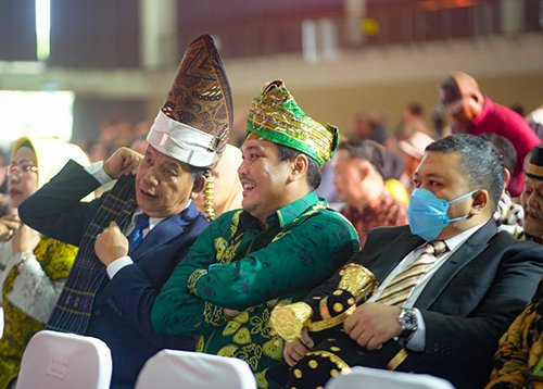 Jadilah Insan Pers Profesional 1 hal10 3klmbjb1