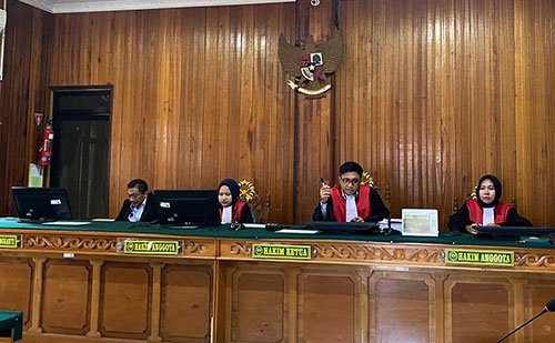 Pelanggaran Pemilu, Kades di HSU Divonis Empat Bulan Penjara 1 1 2 klm hakim 1