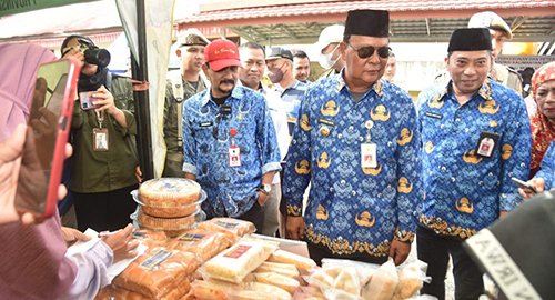 1 35 klm Kontrak Pemprov 13 Komitmen Paman Birin kalsel masuk daerah terendah inflasi