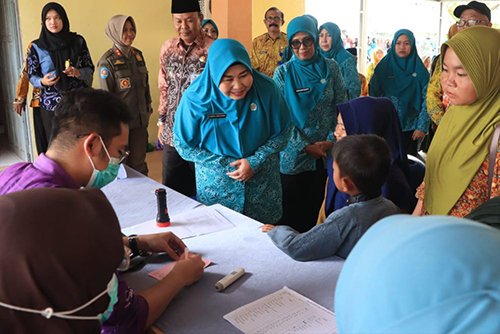 1 35 klm Kontrak Pemprov Berobat gratis hingga pasar murah