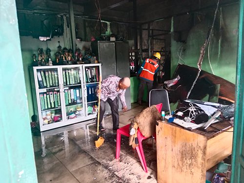 Ruangan Bendahara Sekolah SMP-SMK NU Terbakar 1 5 Ruangan Bendahara SMP SMK NU Terbakar 3klm