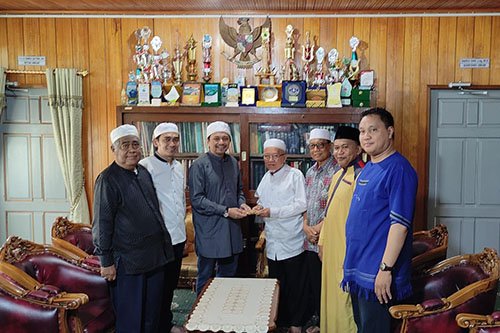 Hasnur Group Berbagi di Ramadan 1445 H. 1 8 3klm hasnur