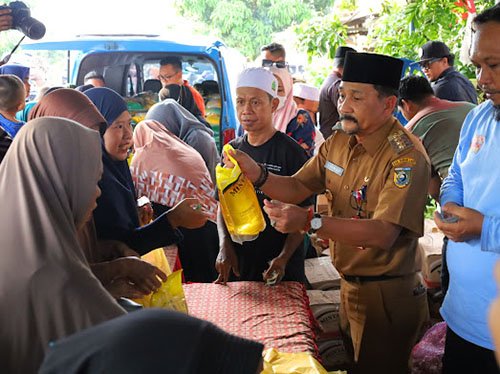 Gencar Adakan Pasar Murah Tala Raih Peringkat Tiga Terendah Se Indonesia Tingkat Inflasi 1 Hal 11 Tala 3 klm 9