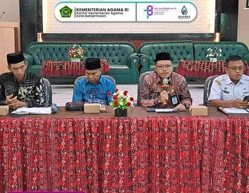 Kantor Kementrian Agama Kota Banjarmasin Tetapkan Besaran Zakat Fitrah 1 Hal 9 4 Klm Rapat penetapan besaran zakat fitrrah