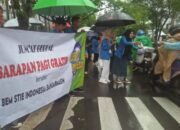 Mahasiswa STIE Berbagi Sembako dan Nasi Bungkus di Jumat Berkah