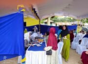 Dapat Obat dan Sembako, Warga Lepasan Batola Antusias Ikuti Pengobatan Massal 20 Dapat Obat dan Sembako, Warga Lepasan Batola Antusias Ikuti Pengobatan Massal