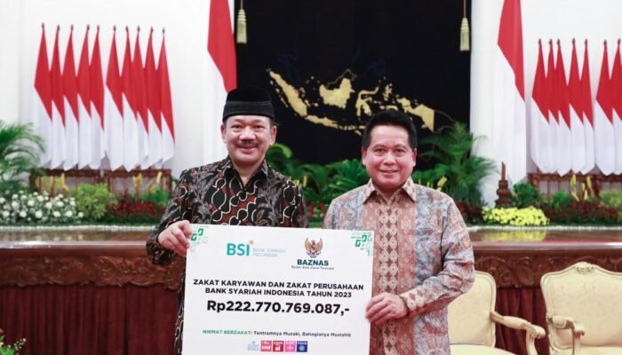 Perkuat Ekonomi Umat, BSI Serahkan Zakat Lebih dari Rp222 Miliar