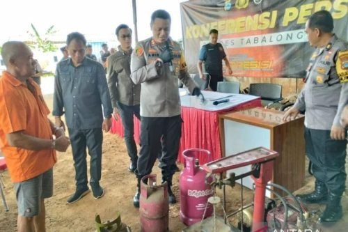 Oplos Gas LPG 3 Kg, AR Warga Sulingan Diamankan Polres Tabalong 1 IMG 20240314 WA0020 e1710404977963
