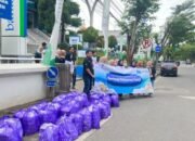 Berbagi Berkah Ramadhan Bank Kalsel Salurkan Makanan Gratis ke Masyarakat
