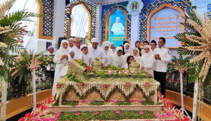 Ribuan Jemaah Hadiri Haul ke-9 H Abdussamad Sulaiman HB