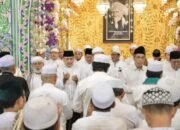 Ketua DPRD Kalsel Supian HK Bangga, Uhkuwah Islamiah Terjaga dan Tercermin di Haul Datu Kalampayan ke-218 35 Ketua DPRD Kalsel Supian HK Bangga, Uhkuwah Islamiah Terjaga dan Tercermin di Haul Datu Kalampayan ke-218
