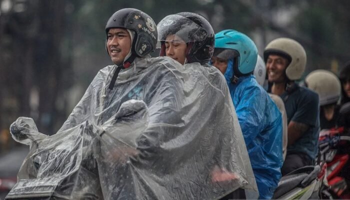 Waspadai Hujan Badai di 27 Provinsi, Termasuk Kalsel dan Kalteng