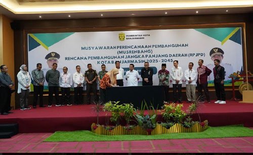 HAL 9 3 KLM PINTU GERBANG