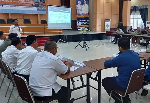 Hal 10 3 KLm Martapura Rapat persiapan