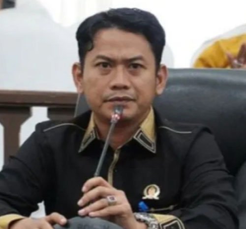 Hal 10 3 Klm HM Yamin