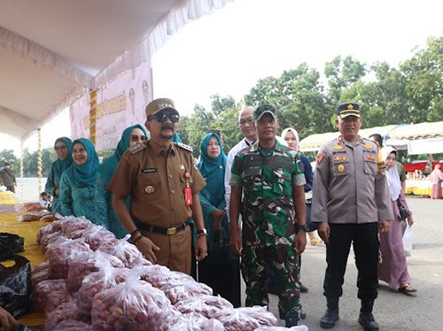 Jelang Idul Fitri 1445 H Pemkab Tala Gelar Gerakan Pangan Murah 1 Hal 11 Tala 3 klm 1