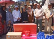 Wabup Salurkan Bantuan Korban Kebakaran Murung Keraton