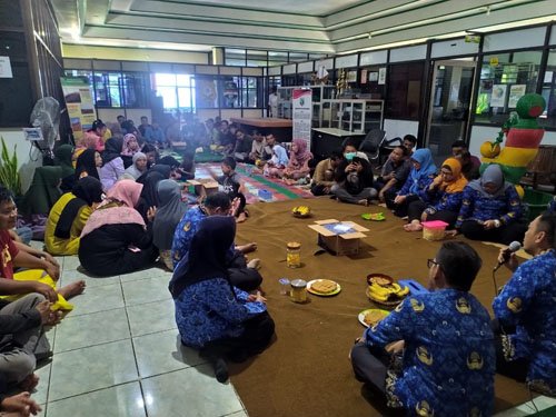 Pasca Idul Fitri DLH KOTABARU Gelar Halal Bi Halal 1 Hal 16 K Baru 3 klm 7