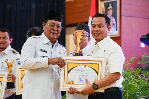 Hal 9 3 Klm Penghargaan