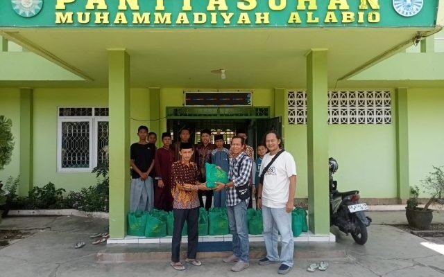 PWI HSU Berbagi Bersama Anak Panti Asuhan