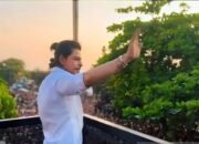 Aktor Shah Rukh Khan Sapa Ribuan Penggemar di Hari Raya Idul Fitri 8 Aktor Shah Rukh Khan Sapa Ribuan Penggemar di Hari Raya Idul Fitri