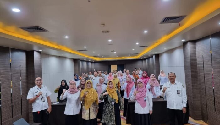 Kadinkes Hj Raudatul Jannah Dorong Penguatan Pokjanal Posyandu di Kalsel 3 IMG 20240426 WA0001