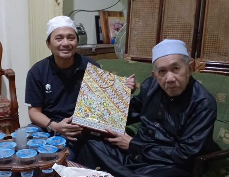 Bang Hasnur Serahkan Bantuan Hasnur Group ke Ponpes Rakha Amuntai 1 IMG 20240404 163704