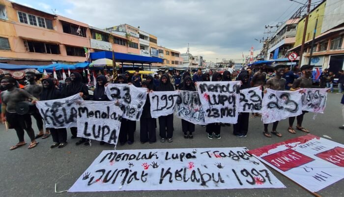 Mengenang Tragedi Kelam 23 Mei 1997, Sanggar Titian Barantai Gelar Aksi Teatrikal